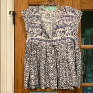 Lucky Brand Blue and White Ruffled Cap Sleeve Blouse